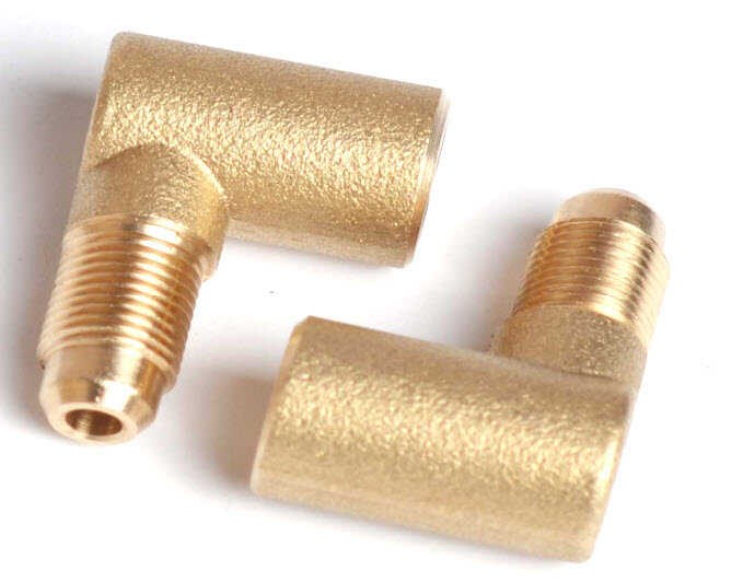 Adaptateur M10x1 (ext.) x M10x1 (int.) coudé